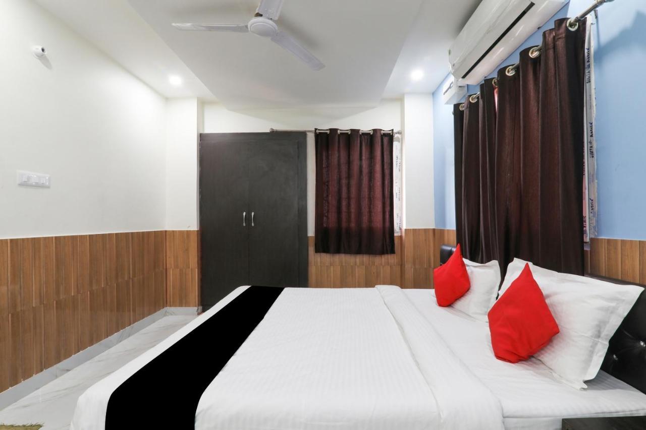 Super Oyo Capital O 78105 Hotel Figtree Premier Patna  Exteriör bild